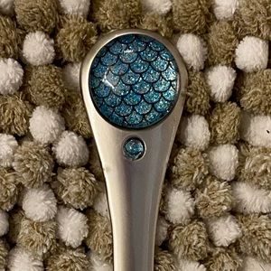 Color Street (rt) Atlantis letter opener